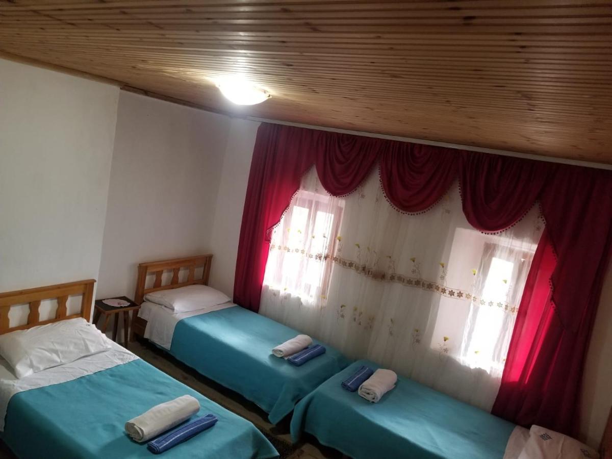 Bujtina Carku Hotel Theth Eksteriør billede