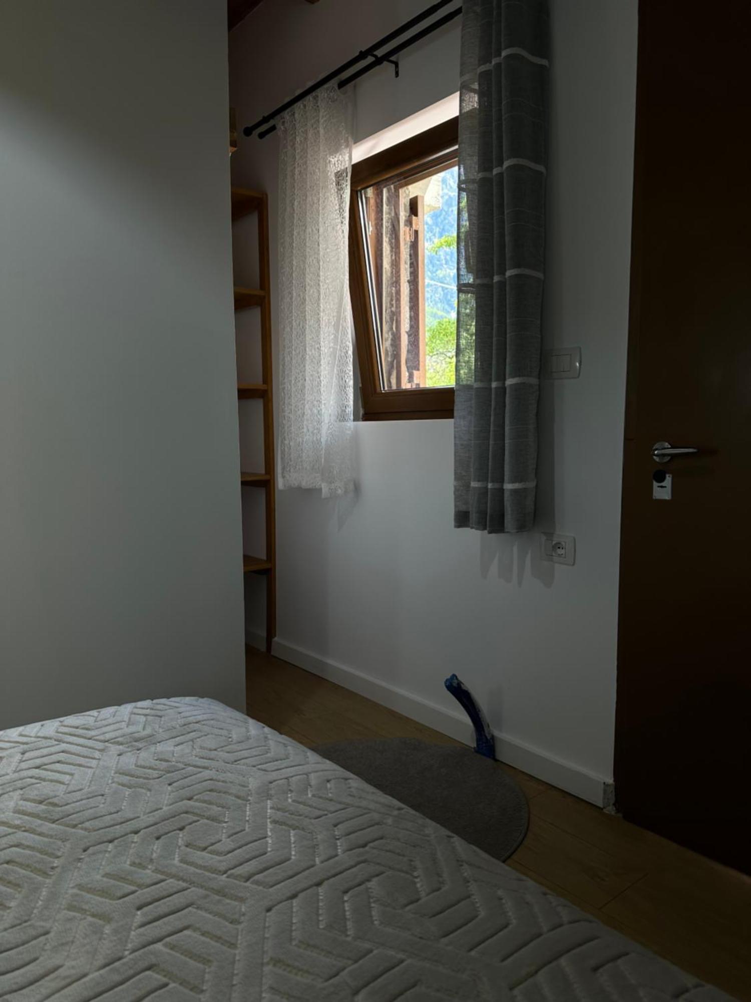 Bujtina Carku Hotel Theth Eksteriør billede